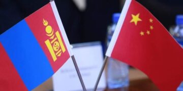 Монгол Хятадын хилийн Бургастай-Лаоемяо авто замын боомтыг нээн ажиллуулж эхэллээ