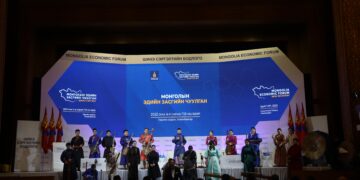 Эртний Монголчуудын хэрэглэж байсан хөгжмийн зэмсгийг сэргээн, найрал хөгжмийн баг бүрдүүллээ