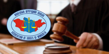 Шүүгч нар иргэдэд зөвлөж байна