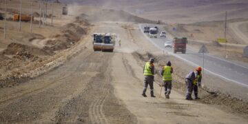 Улаанбаатар-Дархан чиглэлийн авто замд ажиллалаа