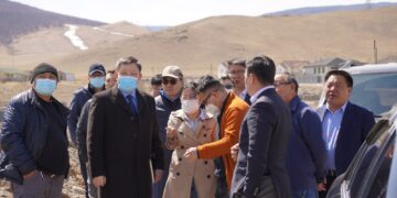 Зам, тээврийн хөгжлийн сайд Улаанбаатар-Налайх чиглэлийн авто замд ажиллалаа