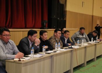 Зам, тээврийн хөгжлийн дэд сайд Ж.Бат-Эрдэнээр ахлуулсан ажлын хэсэг Замын-Үүдэд ажиллав