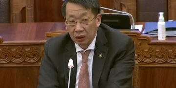 Л.Энх-Амгалан: Манай дээд боловсролын салбар судалгааны байгууллага болчихсон гэв