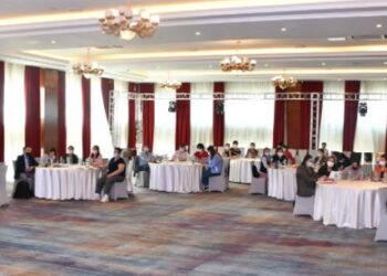 Эрүүл мэндийн байгууллагын хог хаягдлын менежментийг сайжруулах нь сэдэвт сургалт болж байна