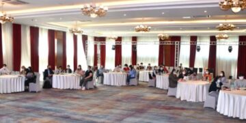 Эрүүл мэндийн байгууллагын хог хаягдлын менежментийг сайжруулах нь сэдэвт сургалт болж байна