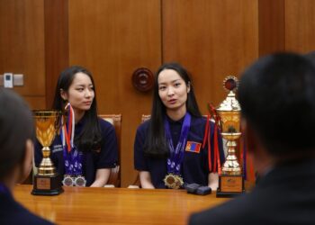 Монгол Улсын Ерөнхийлөгч Ой тогтоолтын дэлхийн аварга болсон тамирчдыг хүлээн авч уулзлаа