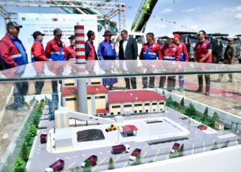 Баянхонгор аймгийн төвд баригдах Дулааны станцын шавыг тавилаа