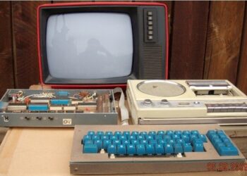 Анхны монгол компьютер "Оч" 38 нас хүрлээ