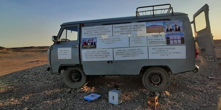 Сэгс цагаан богдоо аврах хөдөлгөөнийхөн суулт зарлажээ