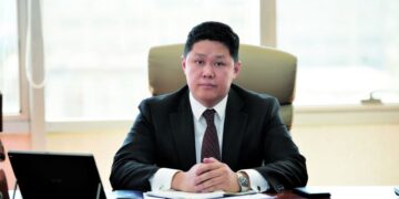 Монгол банкны тэргүүн дэд Ерөнхийлөгч Ганбямбын Дөлгөөнийг шалгуулахаар АТГ-д өглөө