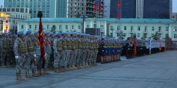 Сүхбаатарын талбайд шөнийн парад болов