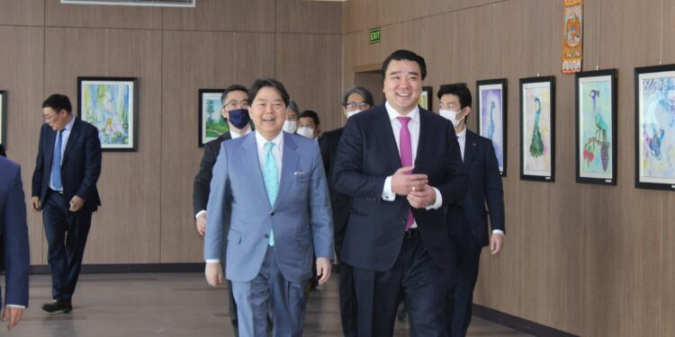 Япон Улсын Гадаад хэргийн сайд Ё.Хаяши "Шинэ Монгол "Харүмафүжи"сургуульд зочилжээ