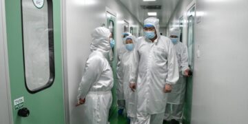 С.Энхболд сайд "Айвико", "Монос", "Нахиа" үйлдвэрүүдэд ажиллав