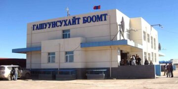 Гашуунсухайт боомтоор нэвтрэх нүүрс тээврийн машины тоо 500-г давжээ