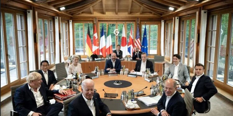 "G7"-ын дээд хэмжээний уулзалт өндөрлөлөө