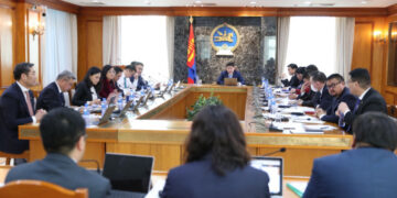 Төрийн өмчит зарим компанийг биржээр дамжуулан олон нийтийн хяналтад шилжүүлнэ