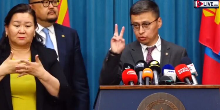 Эмээлт дэх махны үйлдвэрт шалгалт хийсэн гурван албан тушаалтныг ажлаас нь чөлөөлсөн