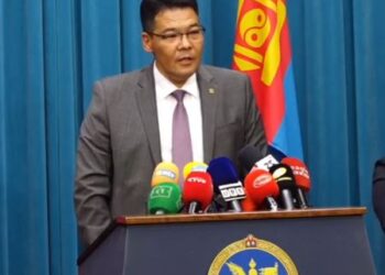 Эрүүл мэндийн сайд С.Энхболд: "Насанд хүрэгч болон хүүхдийн уналт таталтын үед уудаг эмүүдийг улсаас даана