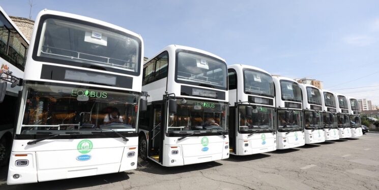 Нийтийн тээврийн үйлчилгээнд шинээр 60 автобус гаргалаа