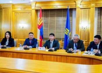 Гашуунсухайт-Ганцмод чиглэлд тусгайлсан нүүрс тээврийн гарц байгуулна