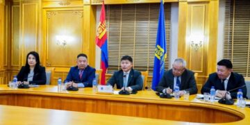 Гашуунсухайт-Ганцмод чиглэлд тусгайлсан нүүрс тээврийн гарц байгуулна