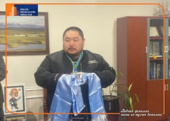 Пауэрлифтингийн алтан медальт тамирчнаа хүлээн авч хүндэтгэл үзүүллээ