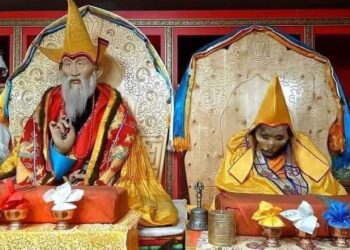 Цахирын хоёр шүтээн