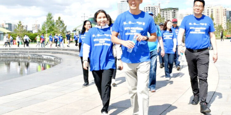 Эрүүл мэндийн салбарынхан “алхангаа ярилцъя“ арга хэмжээг зохион байгууллаа