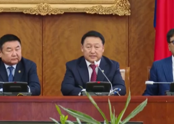 Үндсэн хуульд өөрчлөлт оруулах тунхаг бичигт улс төрийн 24 намын удирдлага гарын үсэг зурав