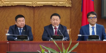 Үндсэн хуульд өөрчлөлт оруулах тунхаг бичигт улс төрийн 24 намын удирдлага гарын үсэг зурав