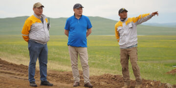 ЗТХ-мйн сайд Л.Халтар Хэнтий аймагт хэрэгжиж буй автозамын төслүүдтэй танилцлаа
