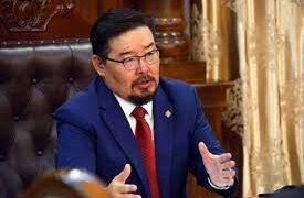  Г.Занданшатар: Гутал дээр шаардлага тавигдаагүй, тэгээд ч хүүхдүүд ихэвчлэн пүүз өмсдөг учраас зүгээр нэвтрүүлж байгаа