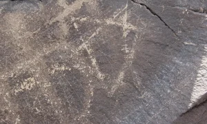 Соломон хааны шидэт тамга гэгддэг Magen David Өмнөговь аймгийн Хан богд сумын Далайн дуулга уулнаас олдсон