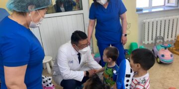 Эрүүл мэндийн сайд С.Энхболд "Хүүхдийн төв сувилал"-д ажиллалаа