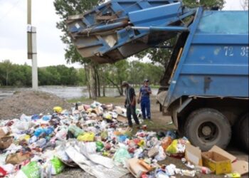 Тэрэлжид иргэдийн хаясан хогийг өдөрт 6 машинаар зөөвөрлөж байна