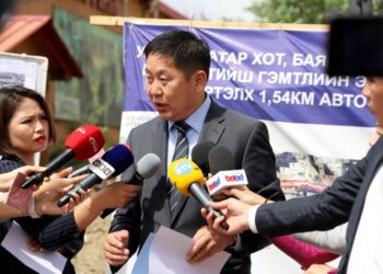 Гэмтлийн эмнэлгийн 1.5 км замыг 4 эгнээ болгож, өргөтгөн шинэчлэх ажил эхэллээ