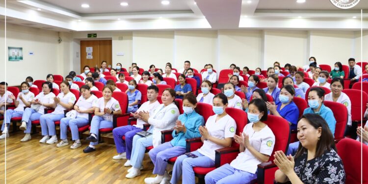 ГССҮТ сувилагч нарынхаа цалинг 10-25 хувиар нэмжээ