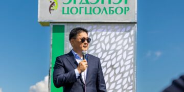 Монгол Улсын Ерөнхийлөгч У.Хүрэлсүх Мод үржүүлгийн “Эрдэнэт” цогцолборын бүтээн байгуулалтыг эхлүүллээ