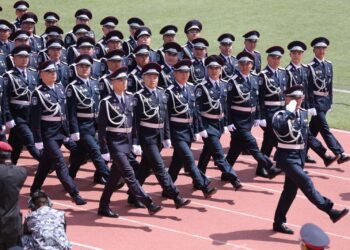 Л.Оюун-Эрдэнэ: Цар тахлын эсрэг тэмцлийн тэргүүн фронтод зүтгэсэн та бүхэн бол энх цагийн эгэл баатрууд