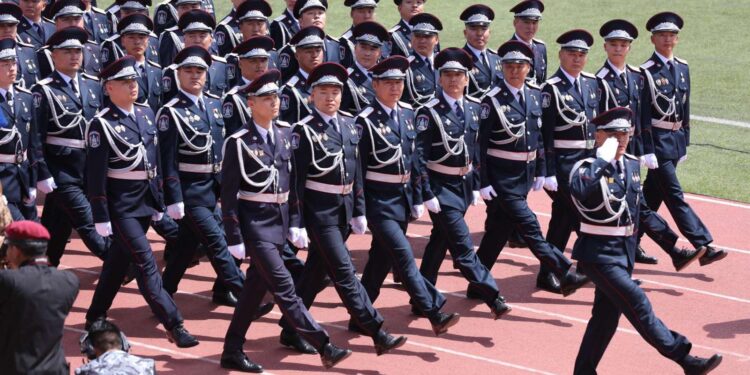 Л.Оюун-Эрдэнэ: Цар тахлын эсрэг тэмцлийн тэргүүн фронтод зүтгэсэн та бүхэн бол энх цагийн эгэл баатрууд