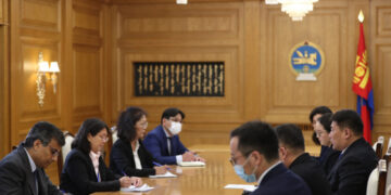 Азийн хөгжлийн банкны уулзалтаар Дарханы замын санхүүжилтийн талаар ярилцжээ