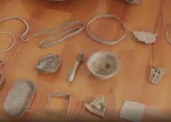 "Нинжа" нар Билгэ хааны үеийн хүмүүсийн эдэлж, хэрэглэж байсан байж болзошгүй түүх, соёлын дурсгалт эд зүйлийг хууль бус малтлага хийн олж авчээ