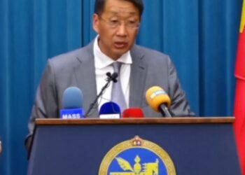 Л.Энх-Амгалан: Бүх сургууль, цэцэрлэгийн үйл ажиллагааг есдүгээр сарын 1-нд зэрэг эхлүүлэхгүй