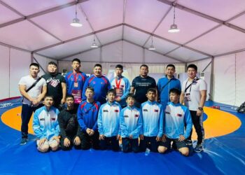 Монголын "U20" насны залуу бөхчүүд Бахрайн улсыг зорив