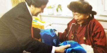 Алтайн домогт хүрэн бүргэд Лоохууз Монголын шинэ нийгмийн үзэгдэл байлаа