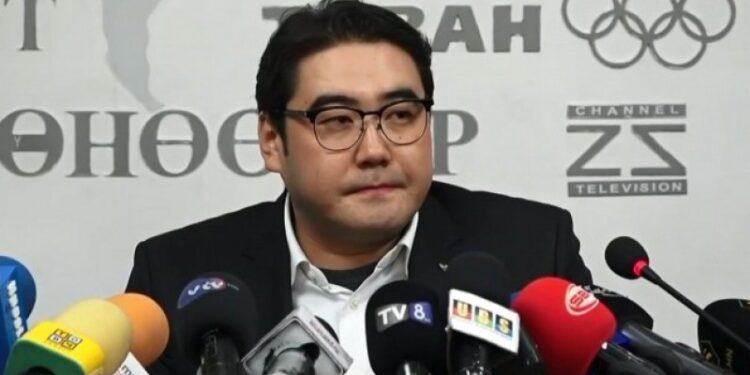 Батхүүгийн Ганхөлөг хар тамхины хэргээр дуудагджээ