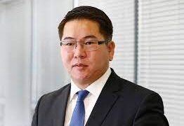 Л.Л.Наранбаатар: Компанийн нууцад хамаарах Гүйцэтгэх захирлын тушаалыг яагаад ч юм олон нийтэд задлаад тавьчихсан байна