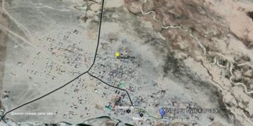 Алтай Таван Богдоос буцаж буй аялагчдын хогийг 5,000-10,000 төгрөгөөр худалдаж авна