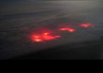 Хойд Номхон далайд харагдсан хачирхалтай үзэгдэл