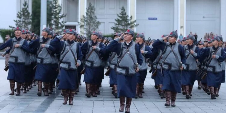 “Төрийн далбааны өдөр”-т зориулсан Цэргийн ёслолын жагсаал болно